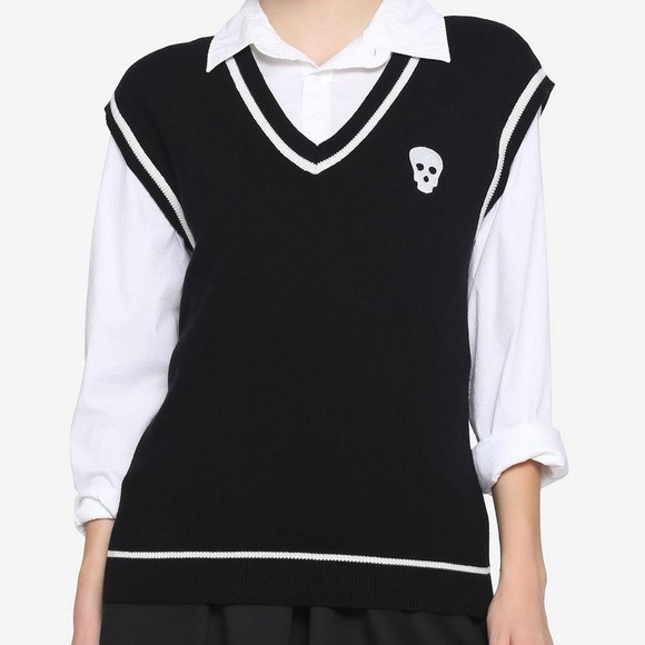 HOT TOPIC Sweater Vest - Picture 1 of 7
